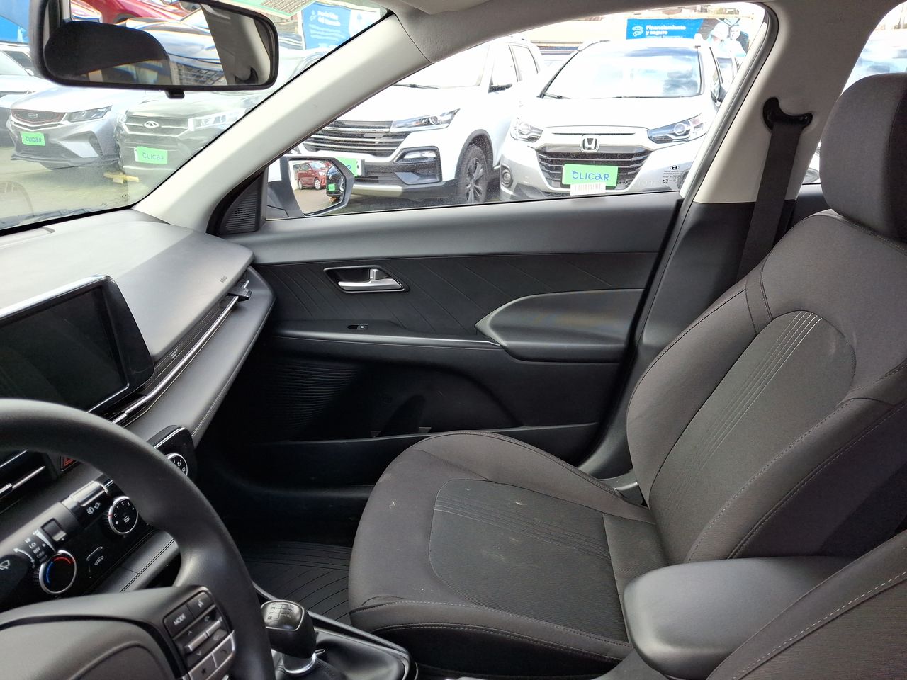 HYUNDAI - 10