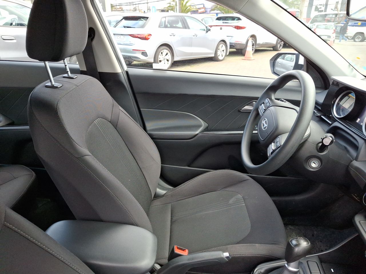 HYUNDAI - 16