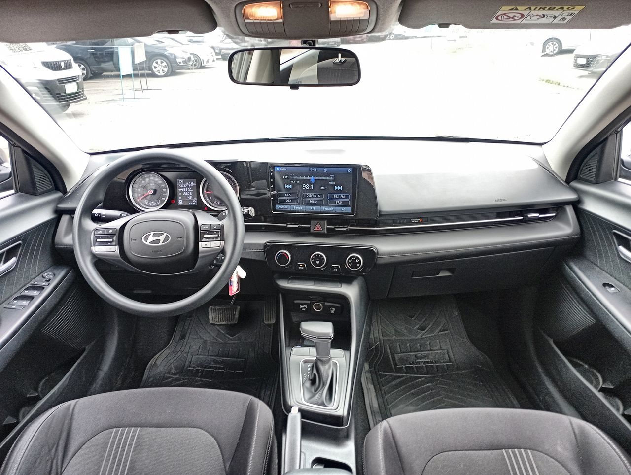 HYUNDAI - 9