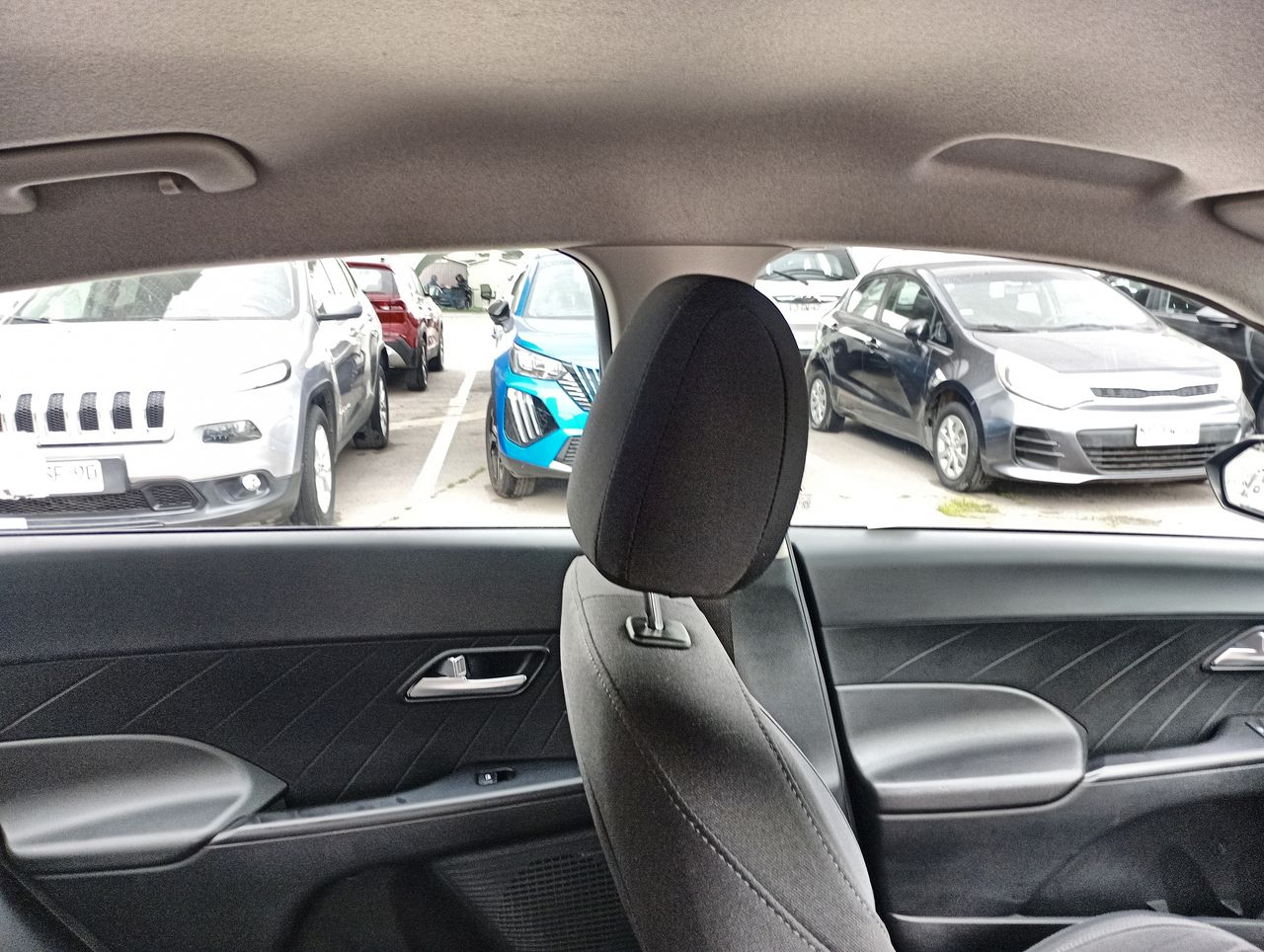 HYUNDAI - 15