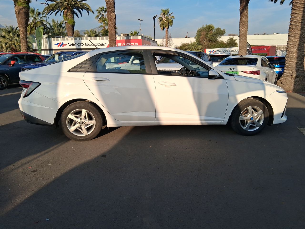 HYUNDAI - 8