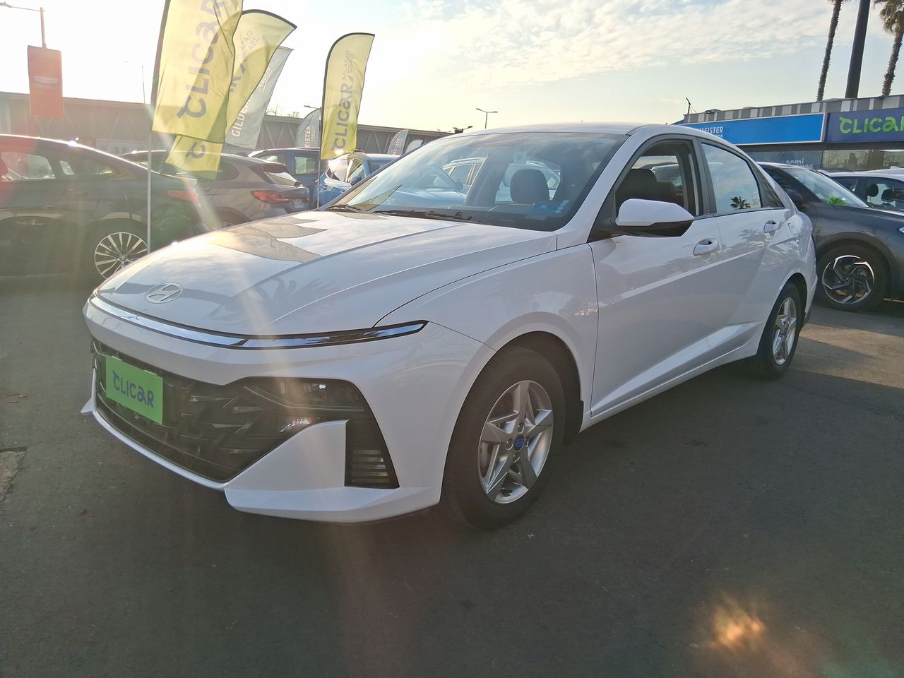 HYUNDAI - 3