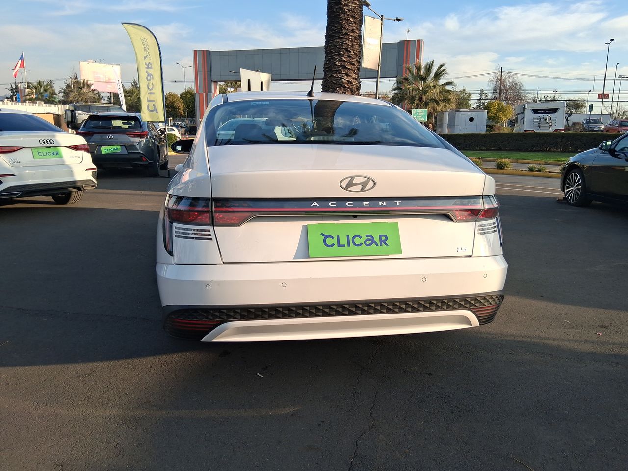 HYUNDAI - 6