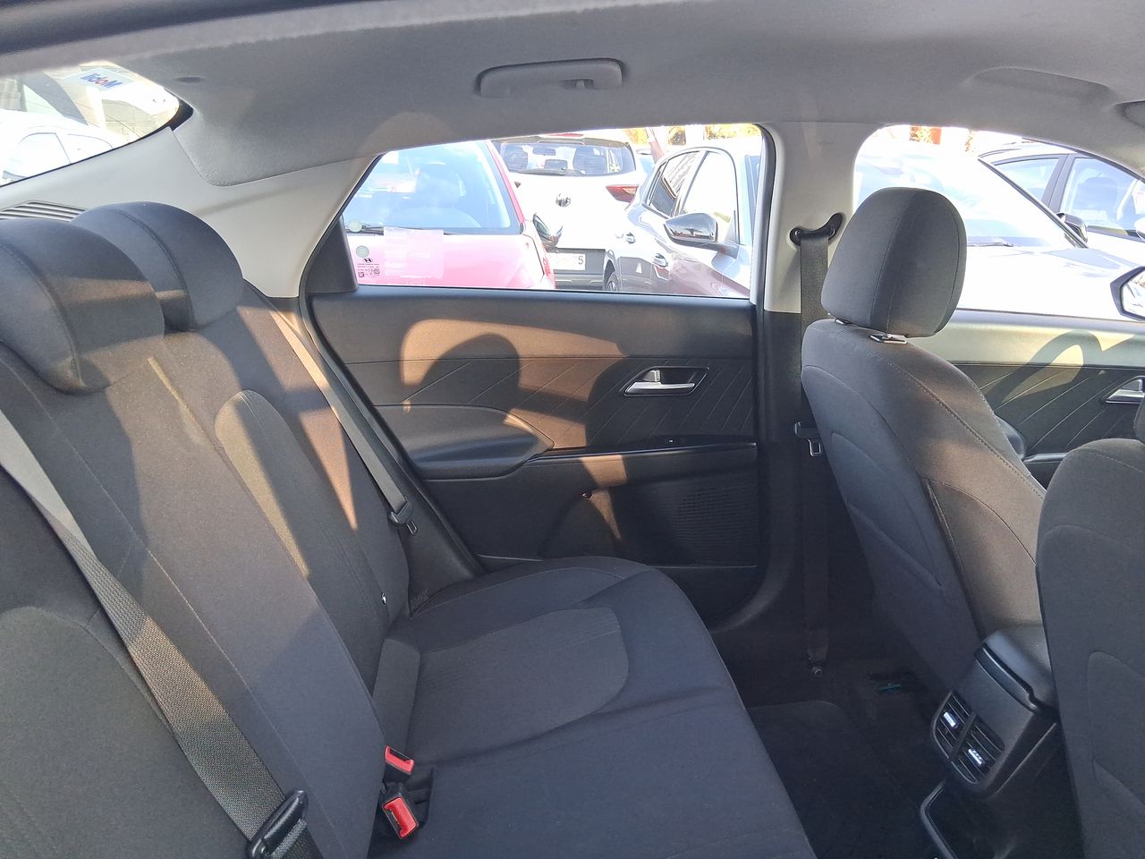 HYUNDAI - 15