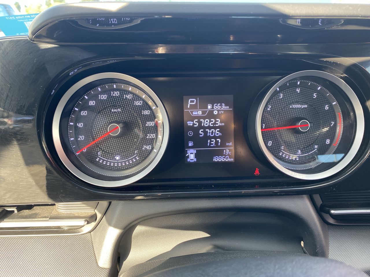 HYUNDAI - 27