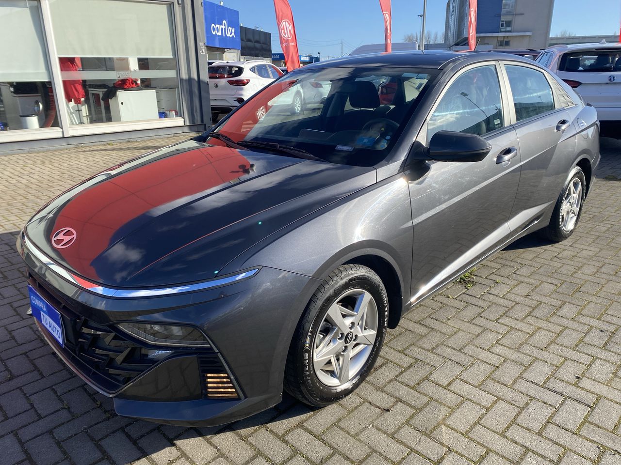 HYUNDAI - 3