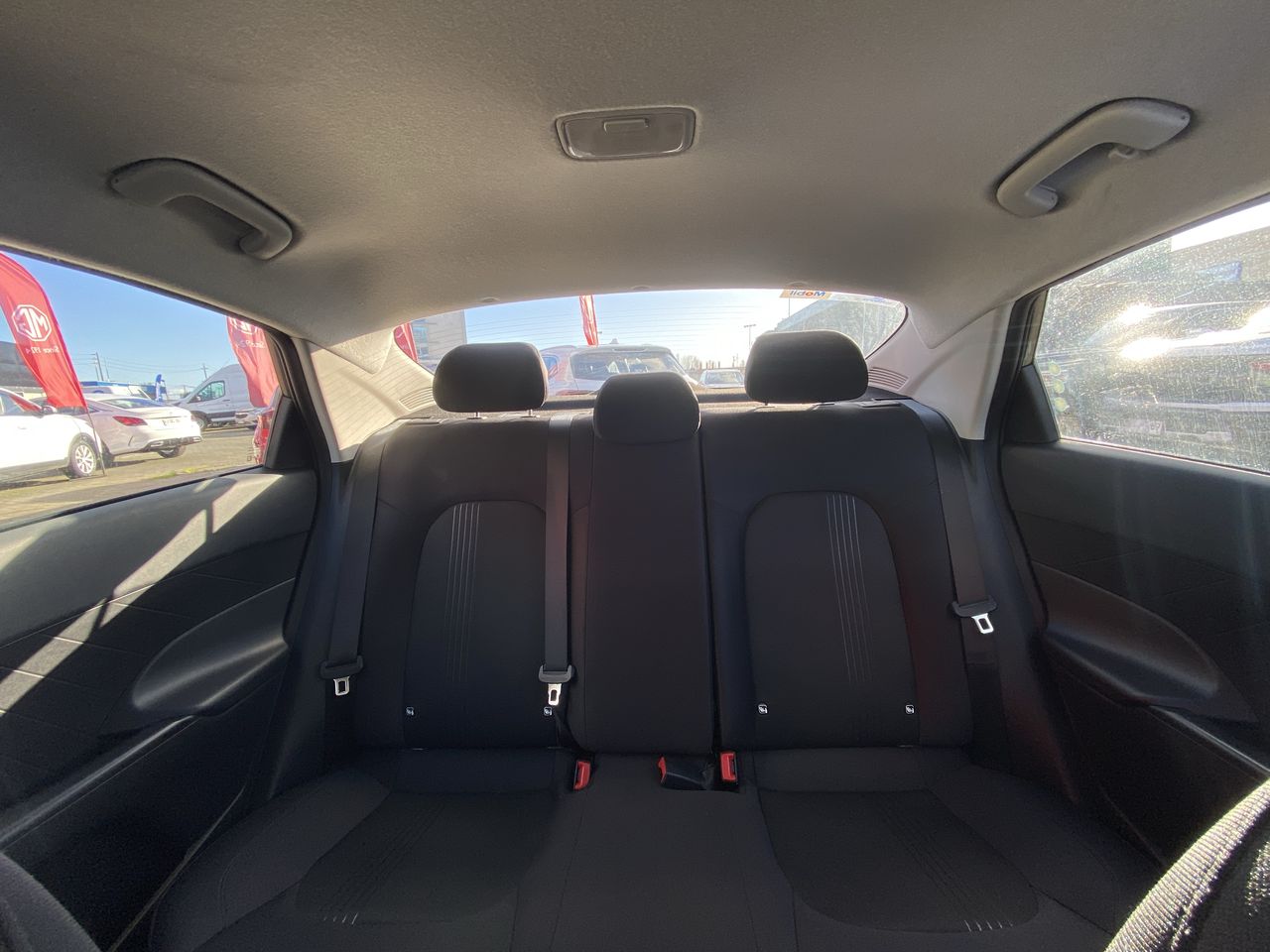 HYUNDAI - 13