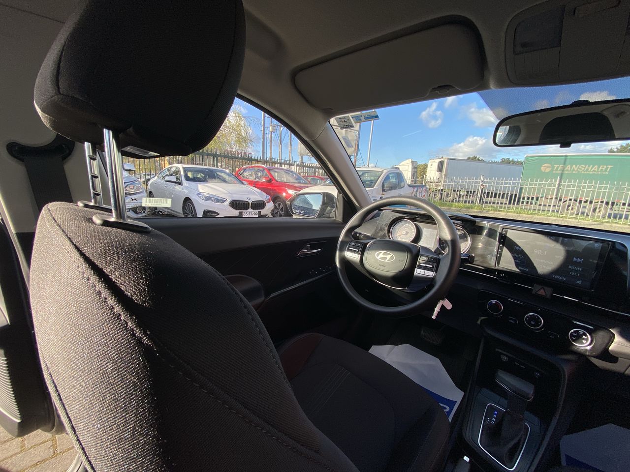 HYUNDAI - 16