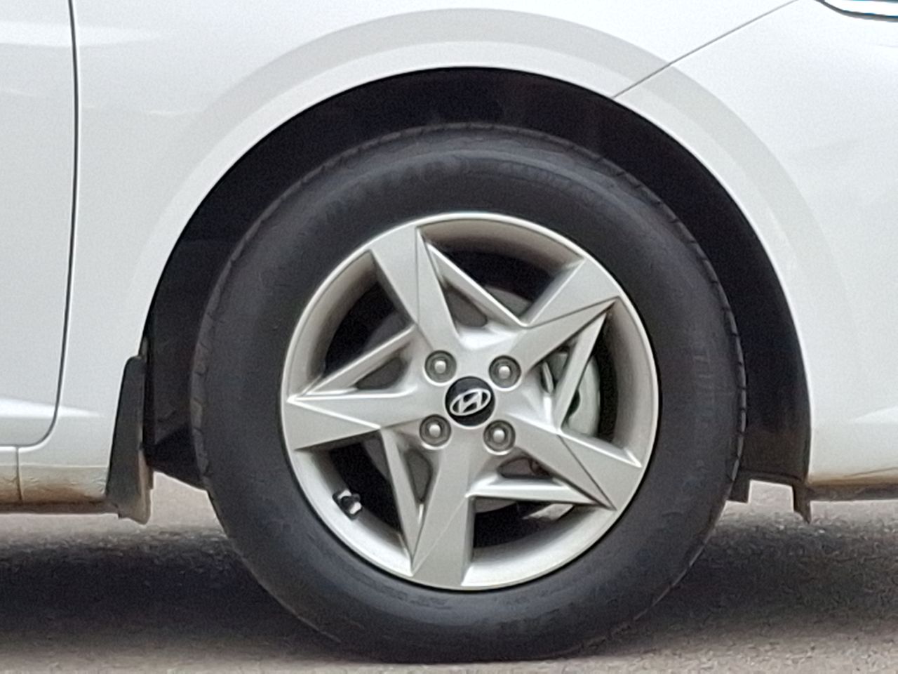 HYUNDAI - 14