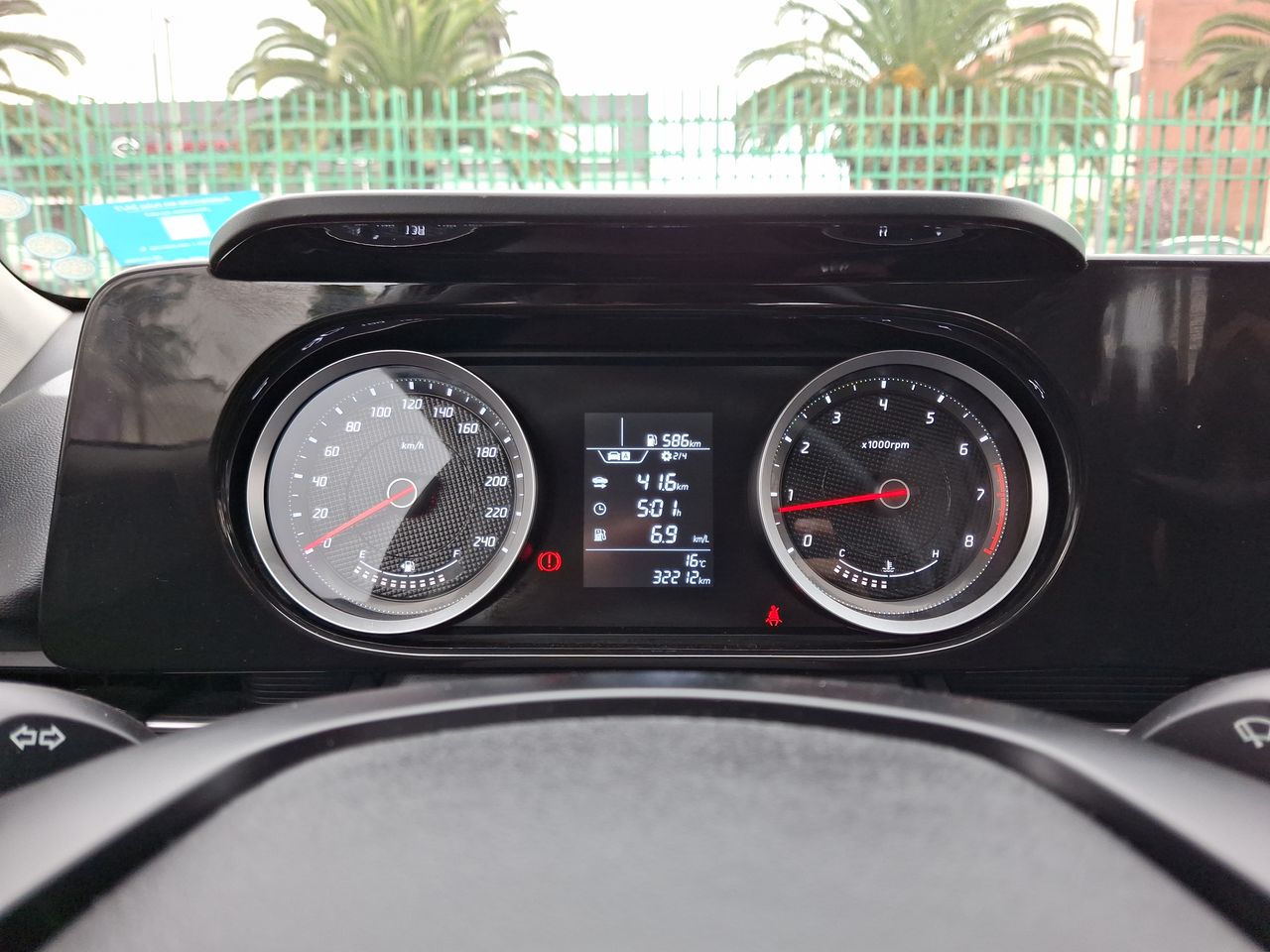HYUNDAI - 24