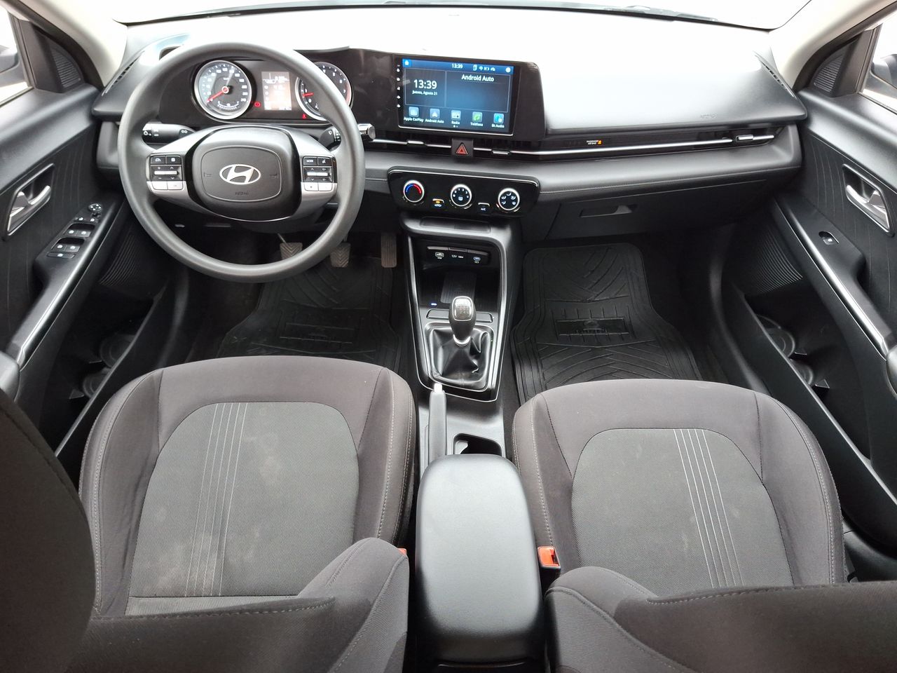 HYUNDAI - 29