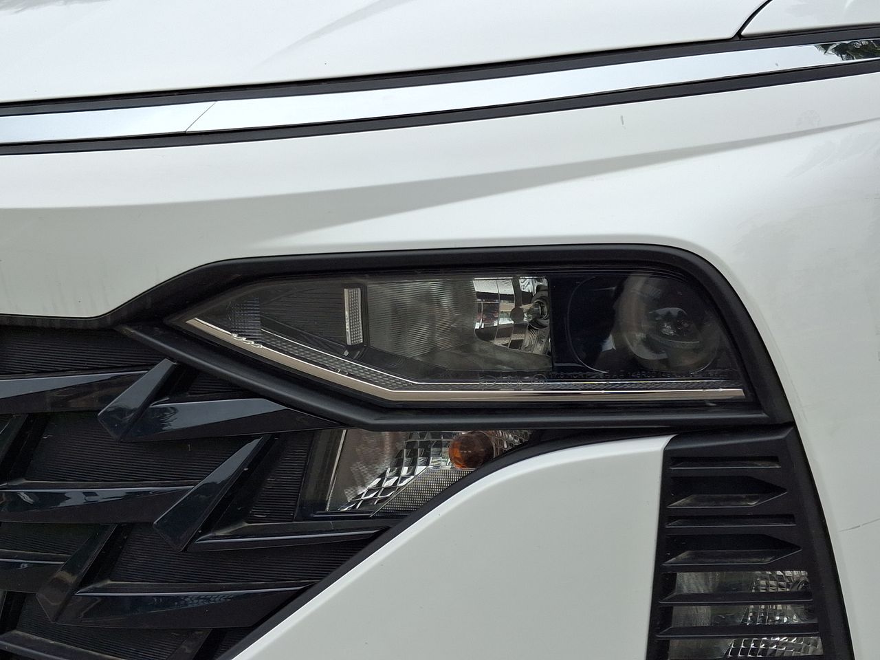 HYUNDAI - 15