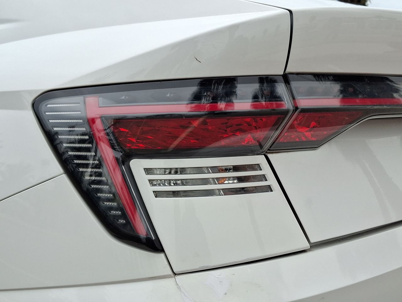 HYUNDAI - 17