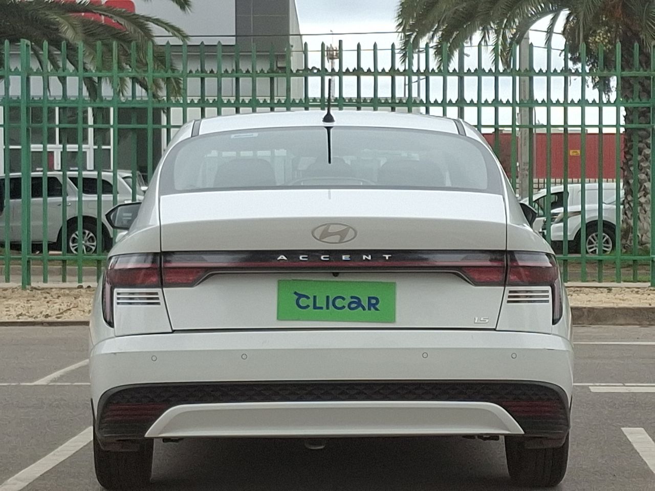 HYUNDAI - 6