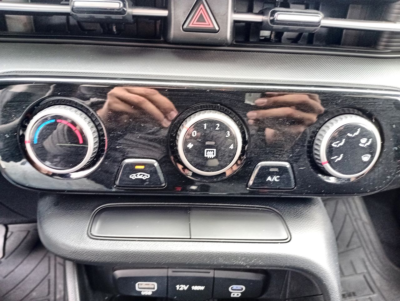 HYUNDAI - 30