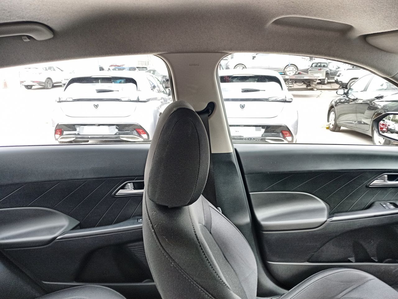 HYUNDAI - 15