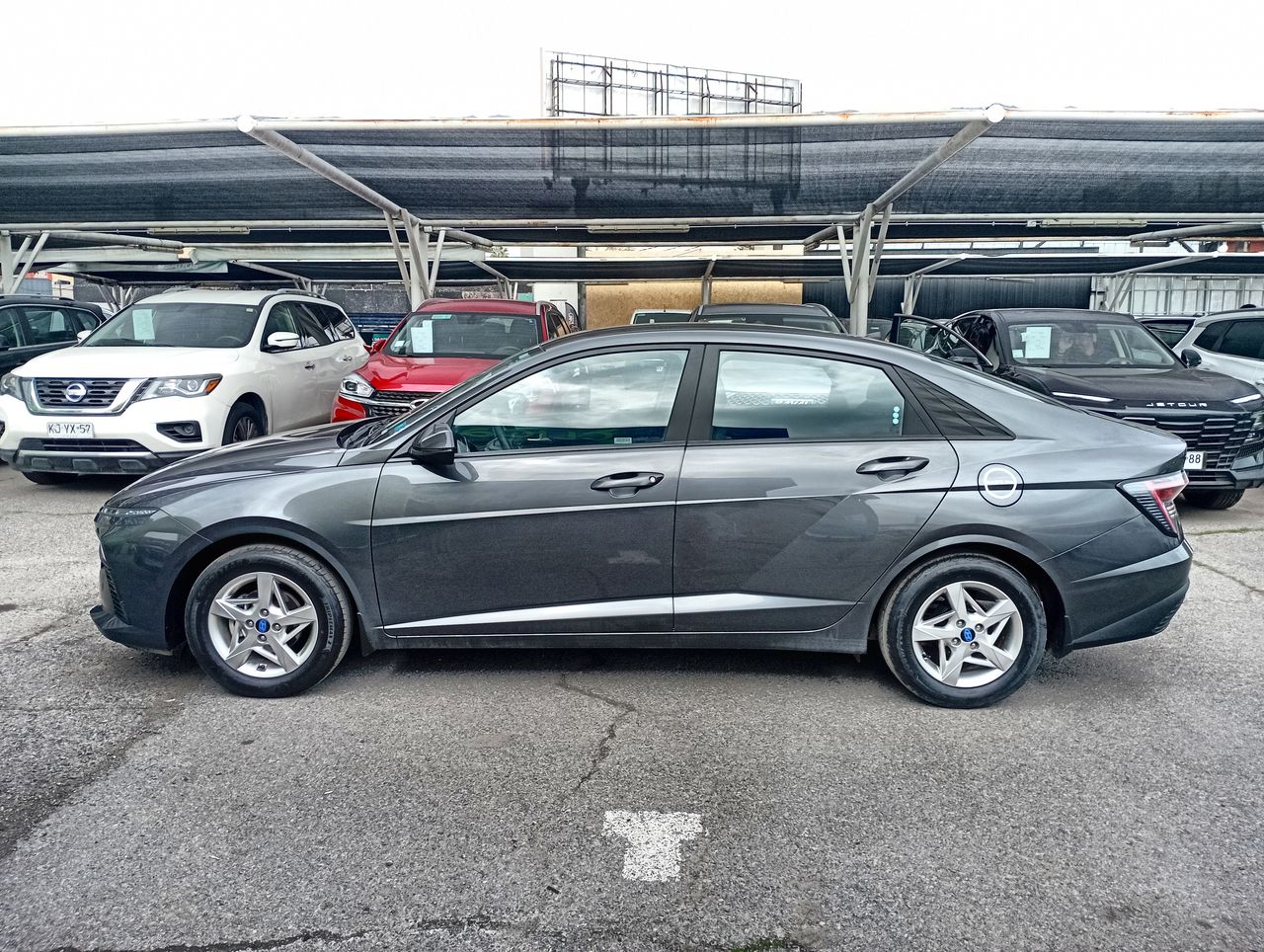 HYUNDAI - 4