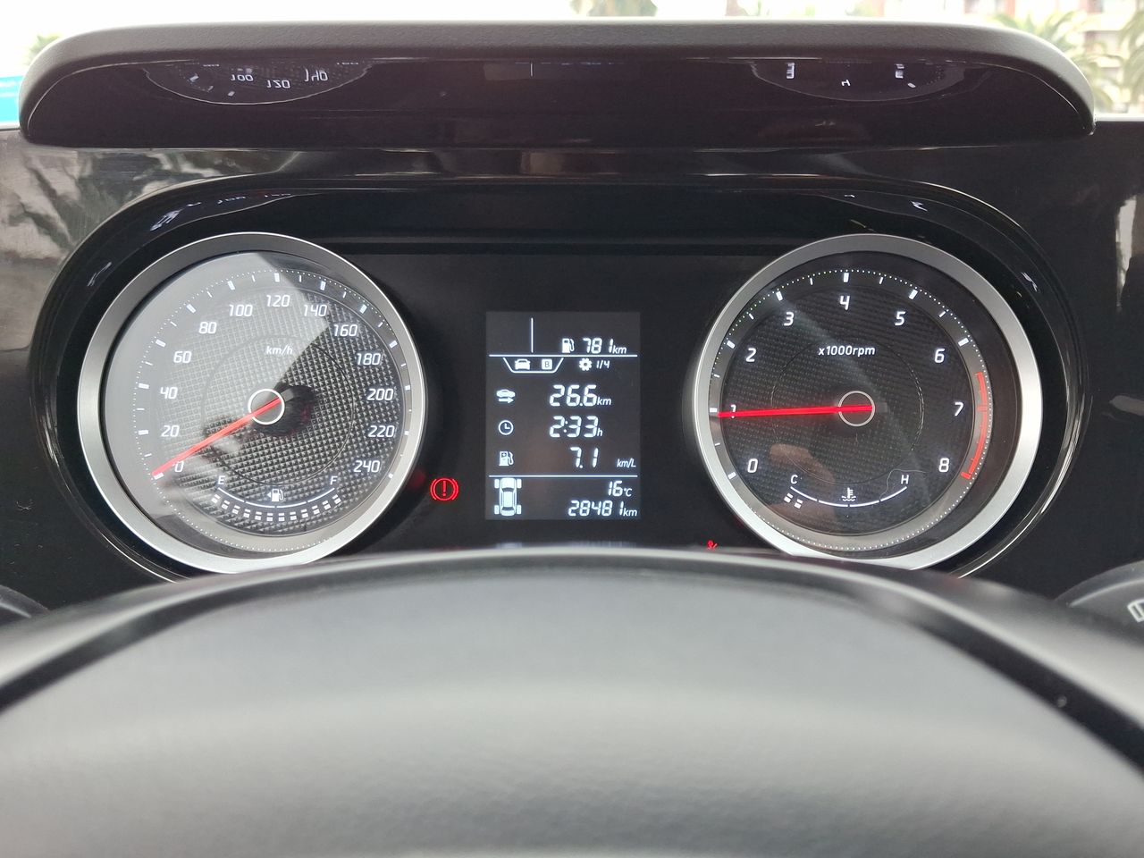 HYUNDAI - 27