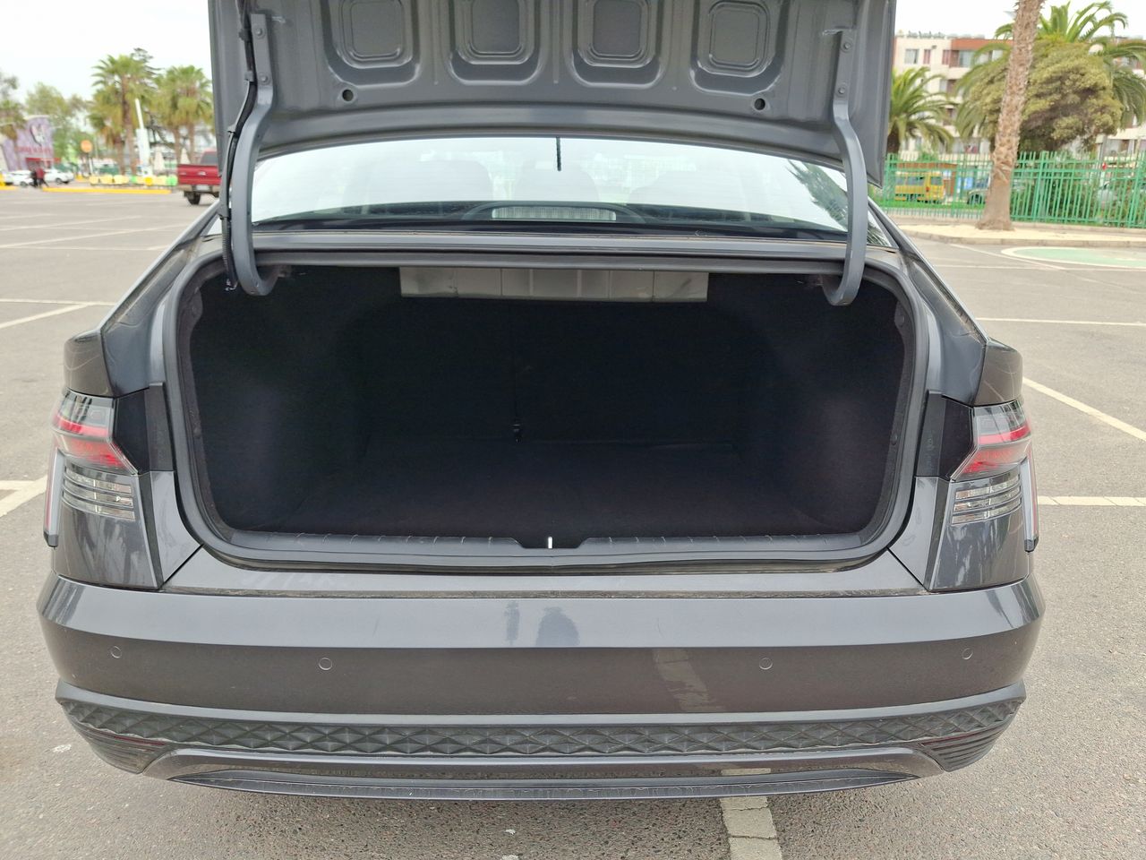 HYUNDAI - 21