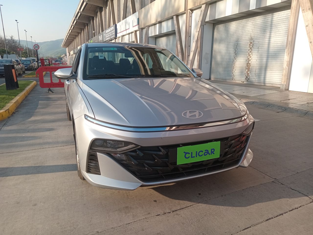 HYUNDAI - 2