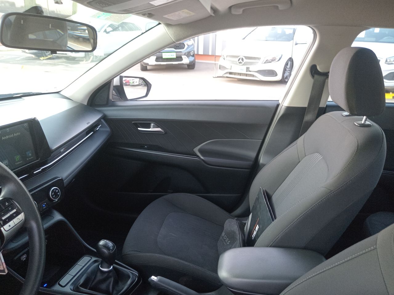 HYUNDAI - 10