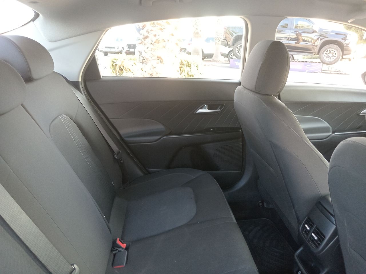 HYUNDAI - 15