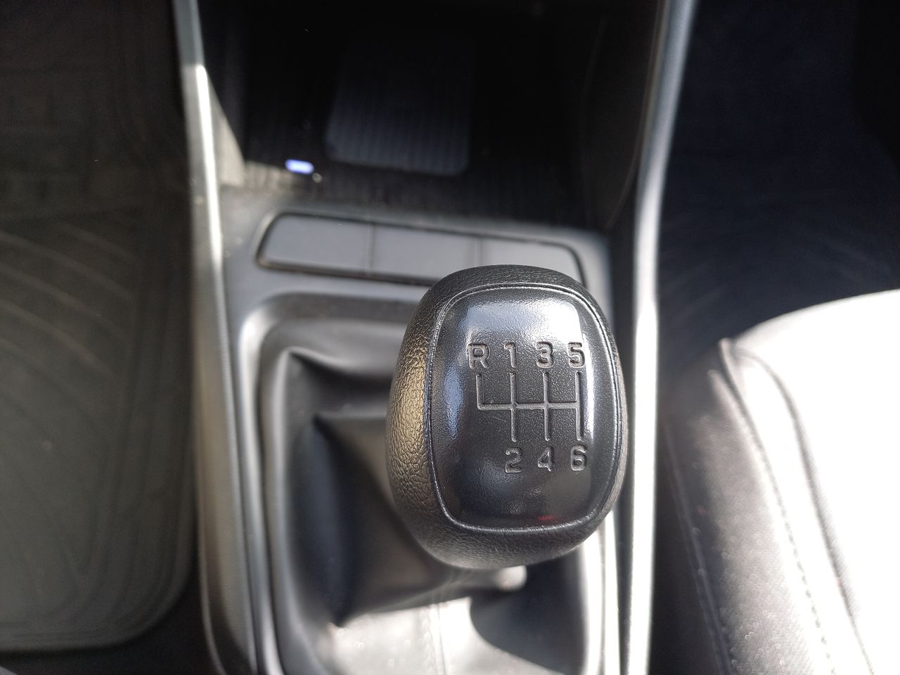 HYUNDAI - 28
