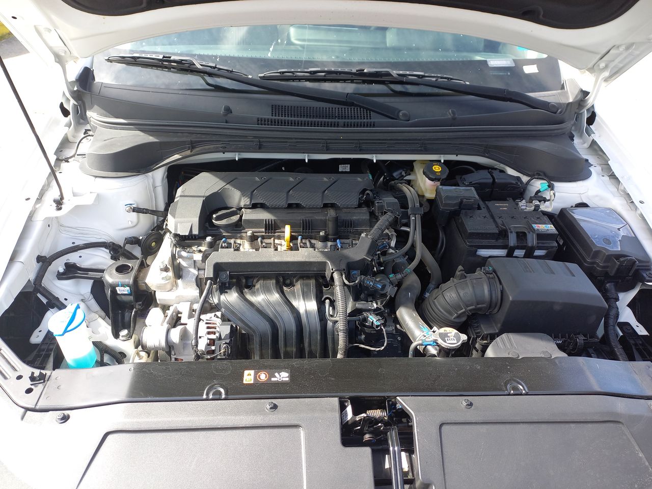 HYUNDAI - 16