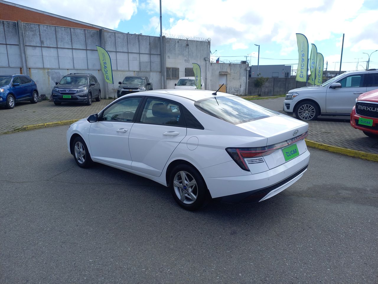 HYUNDAI - 5