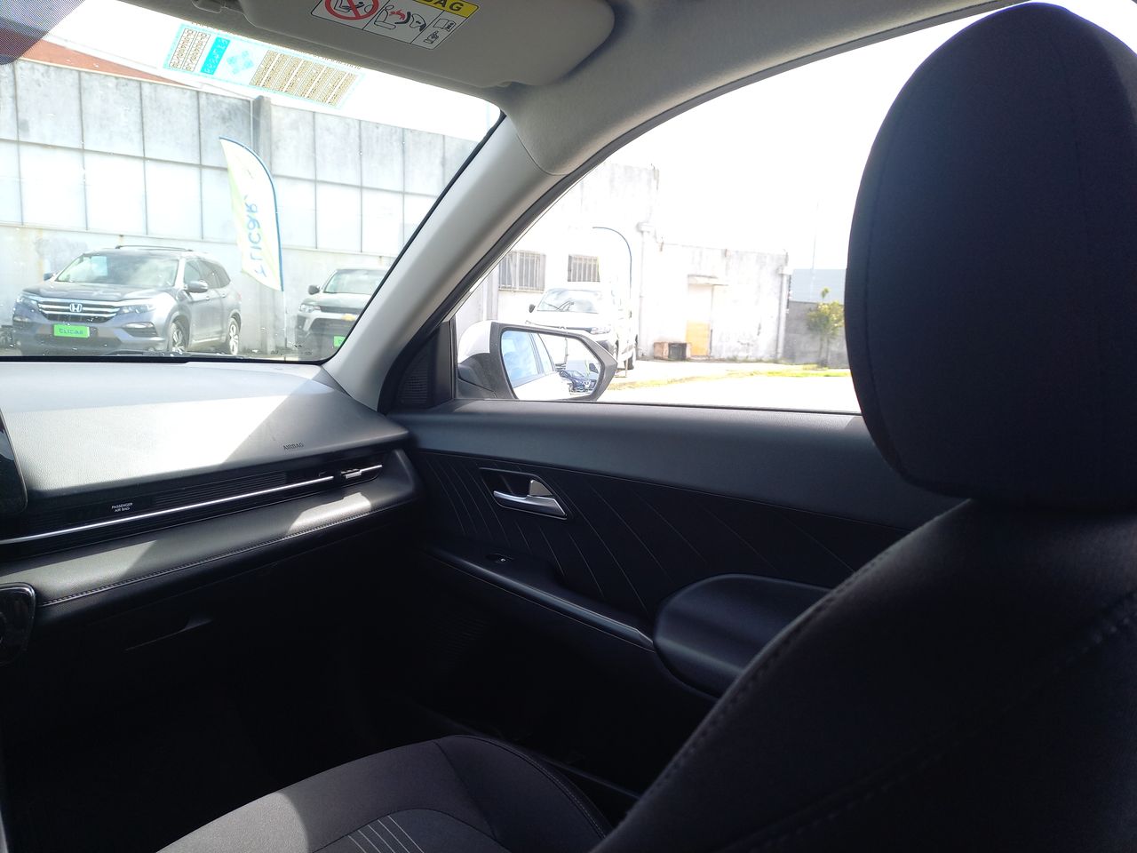 HYUNDAI - 10
