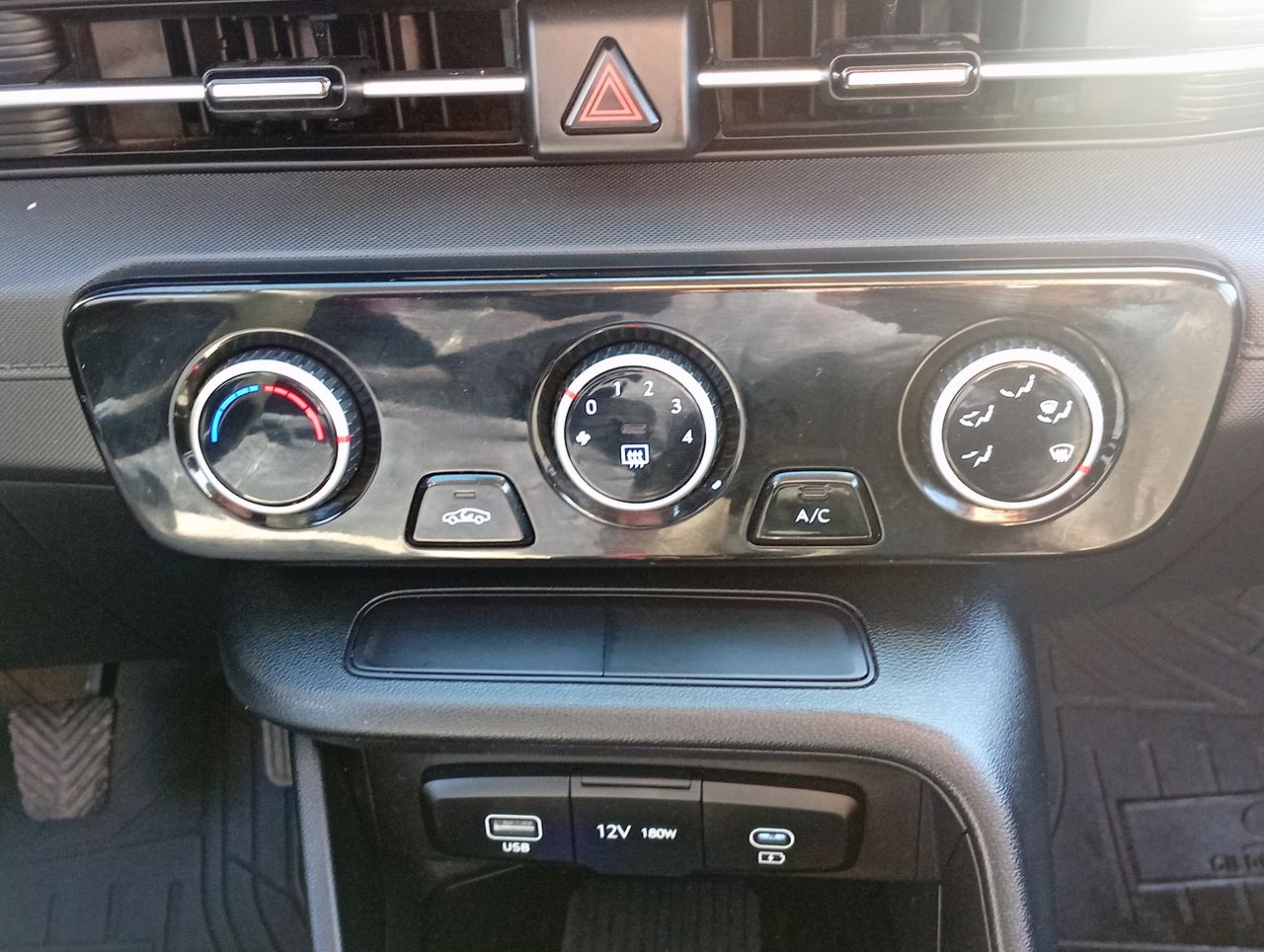 HYUNDAI - 28
