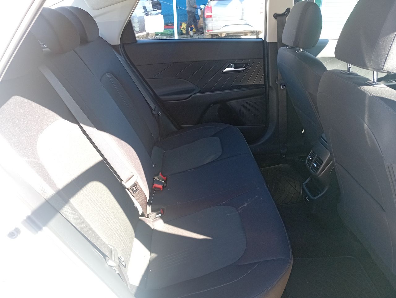 HYUNDAI - 32