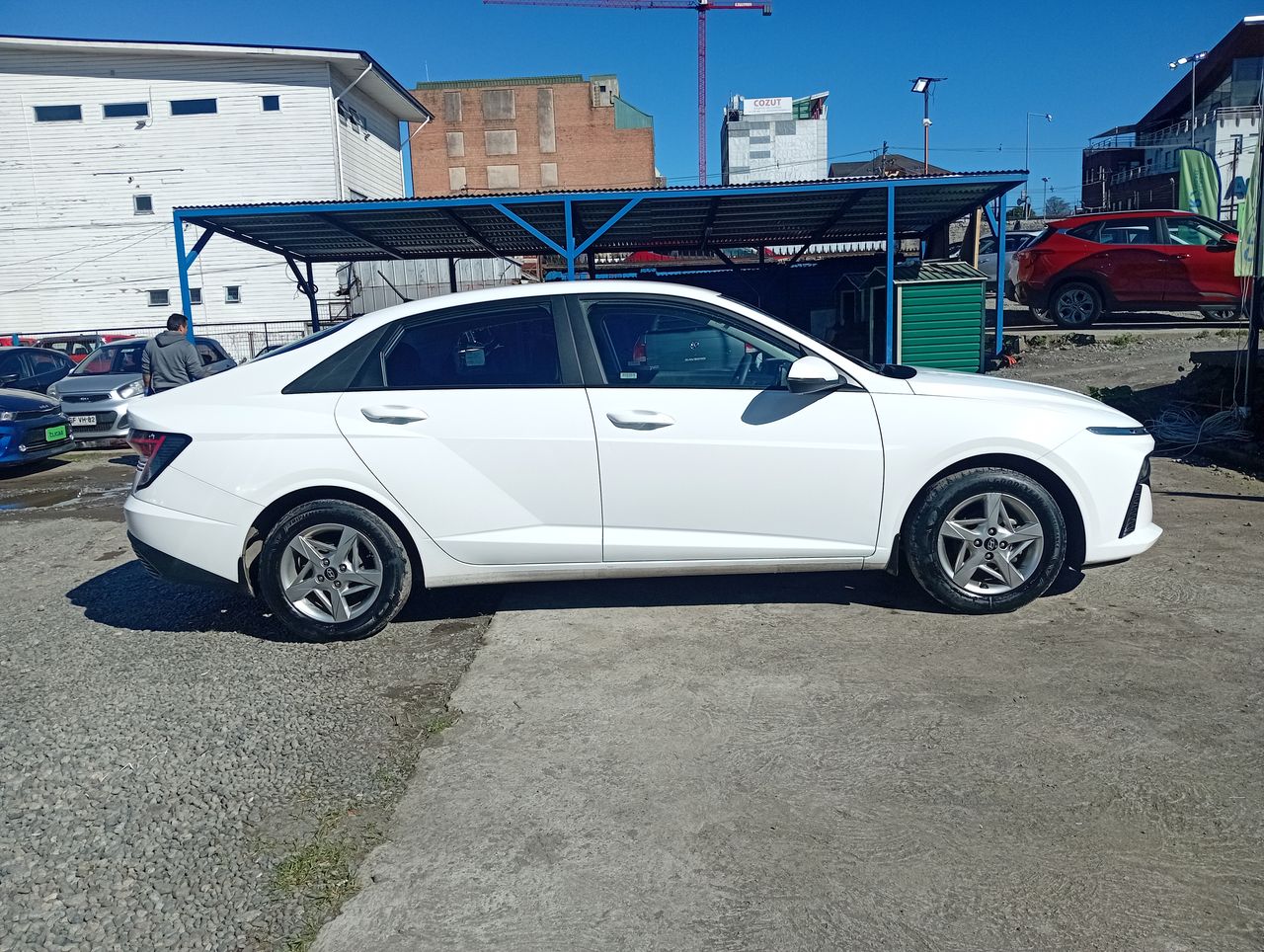 HYUNDAI - 8