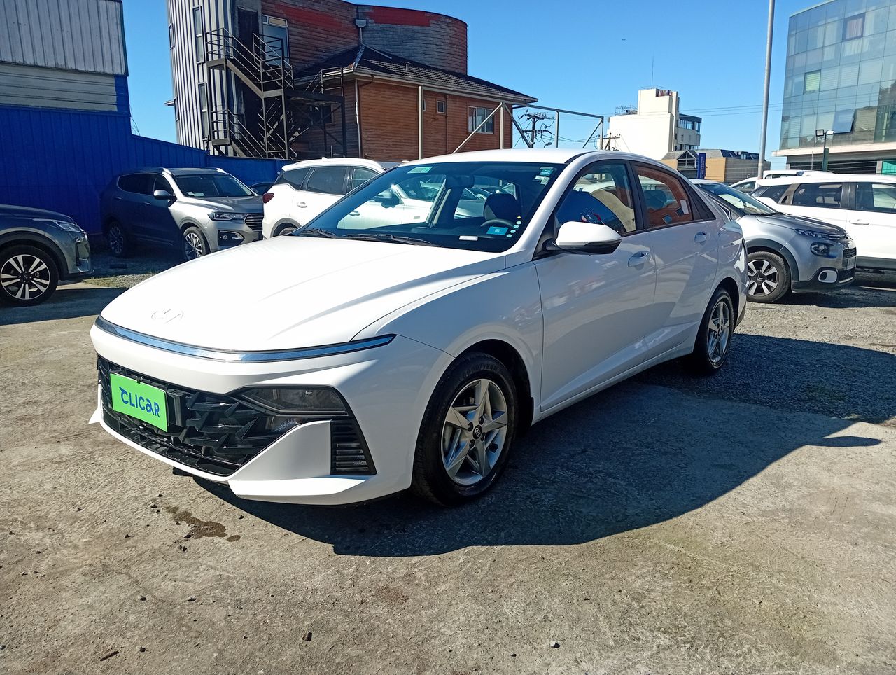 HYUNDAI - 3