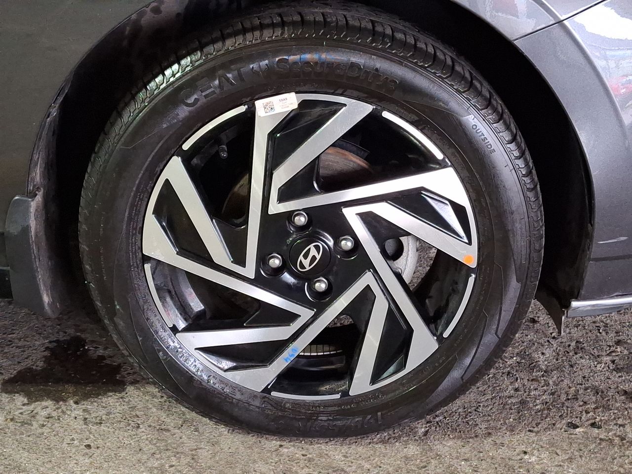 HYUNDAI - 17