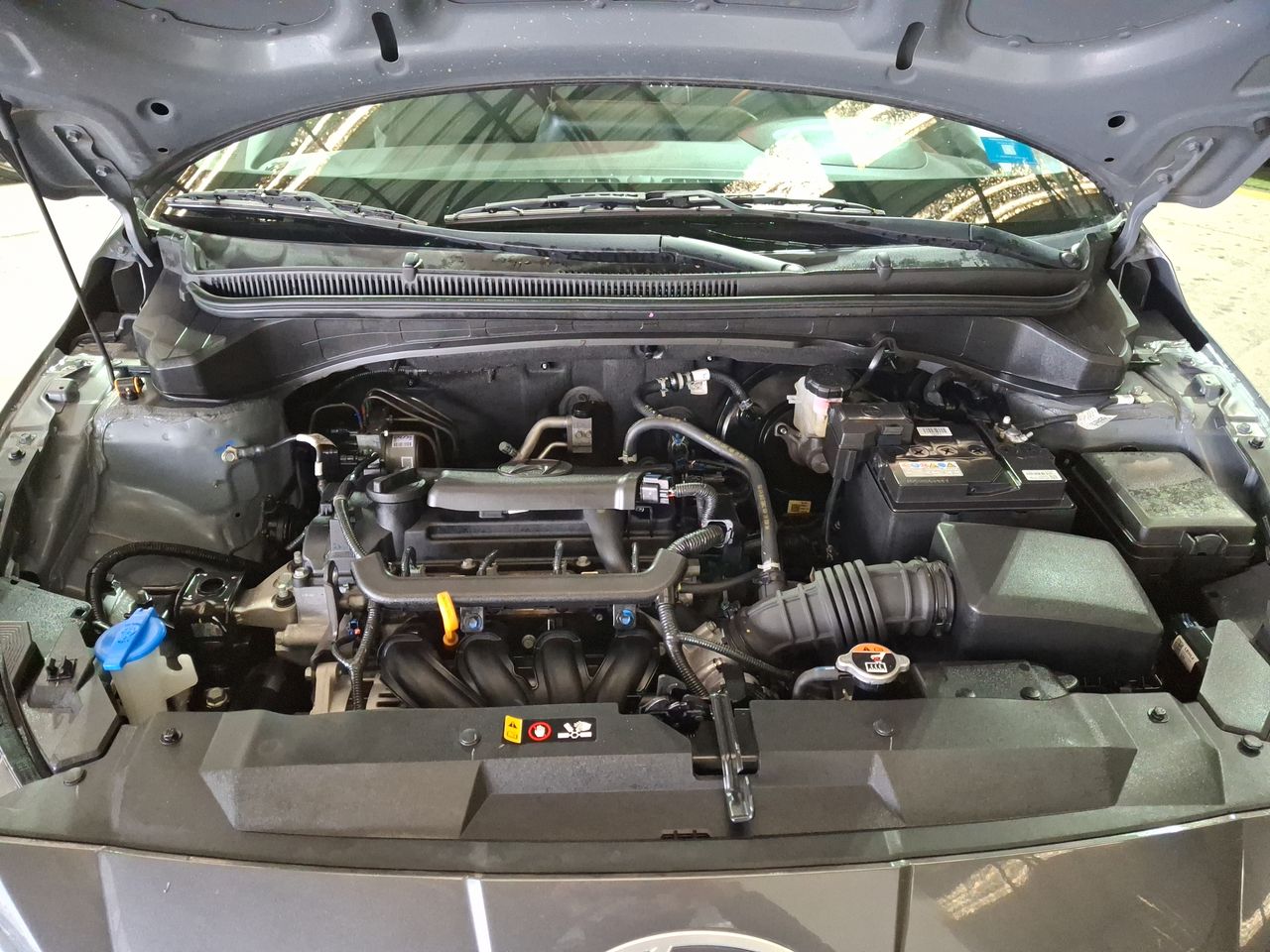 HYUNDAI - 18