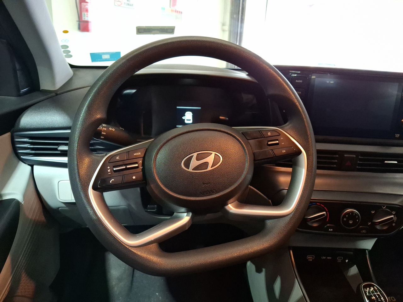 HYUNDAI - 24