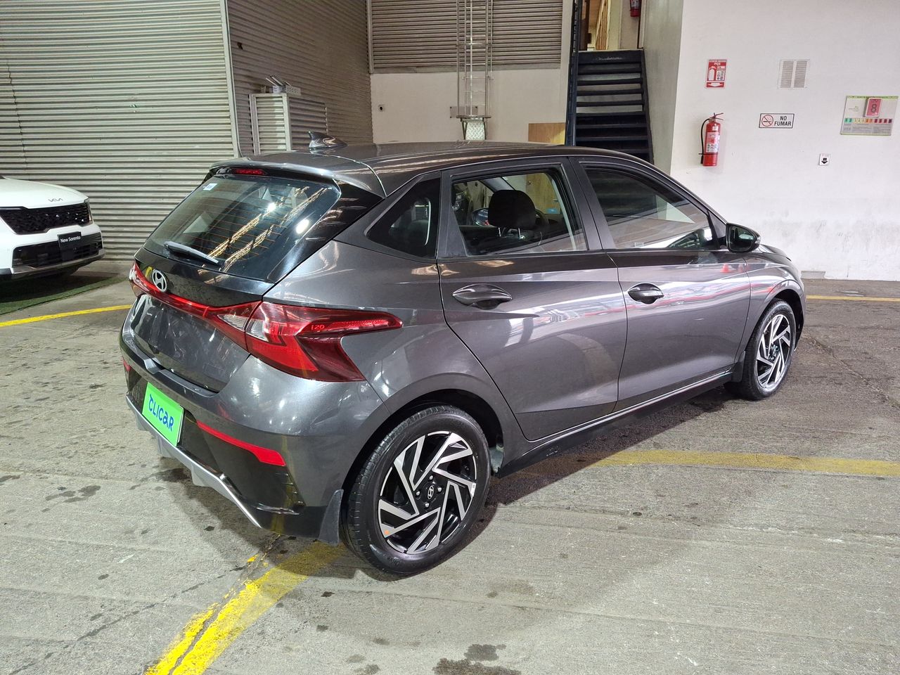 HYUNDAI - 7