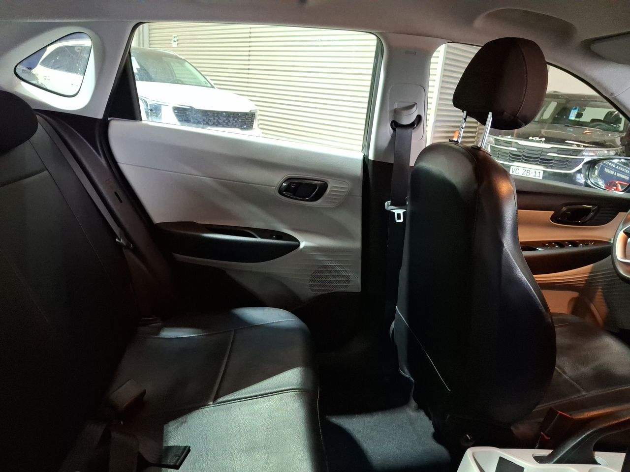 HYUNDAI - 15