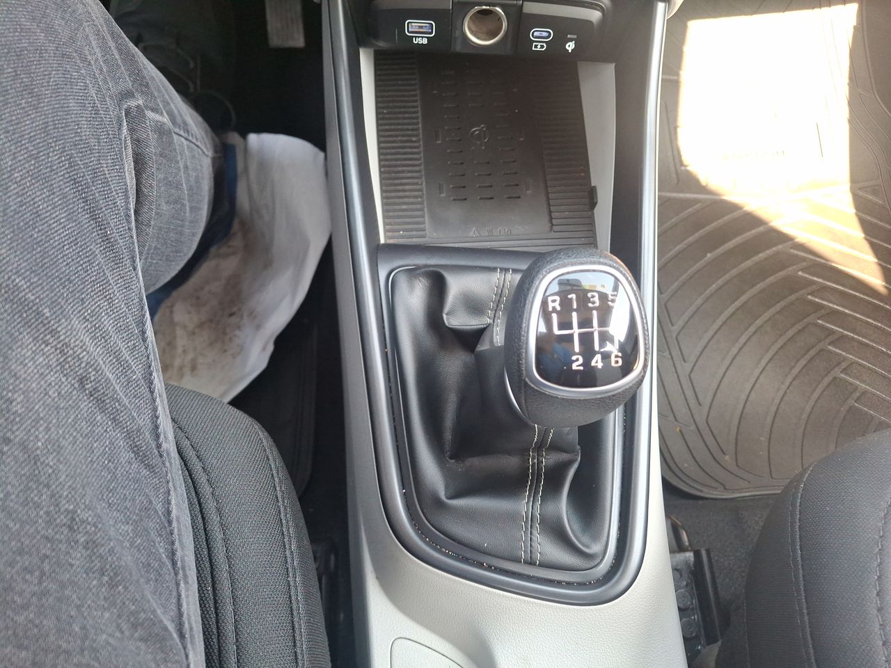 HYUNDAI - 29