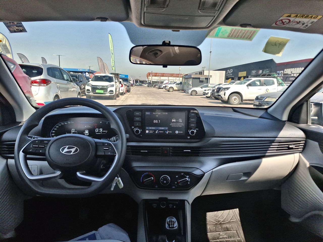 HYUNDAI - 30