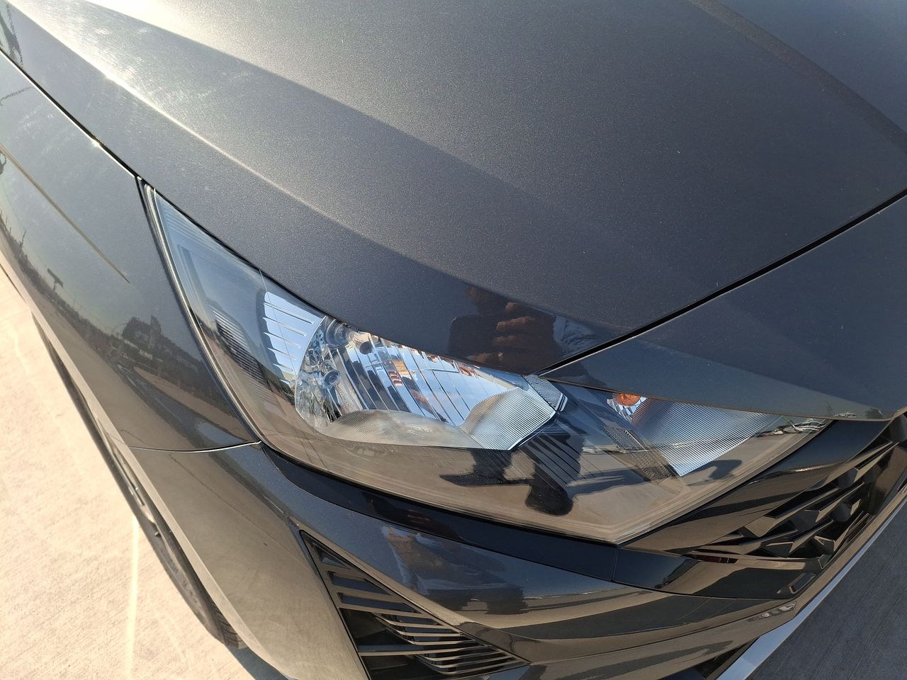 HYUNDAI - 18