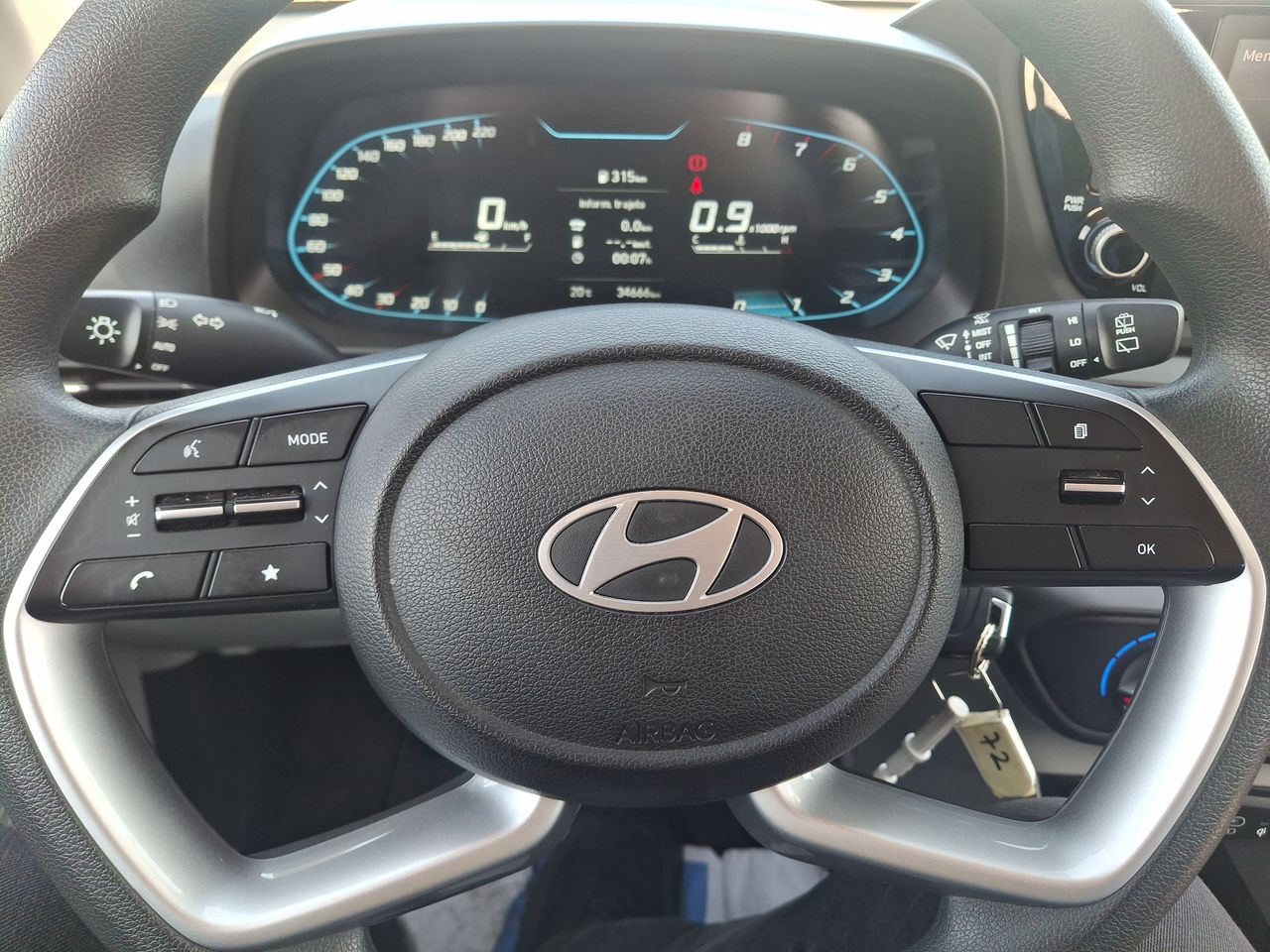 HYUNDAI - 24