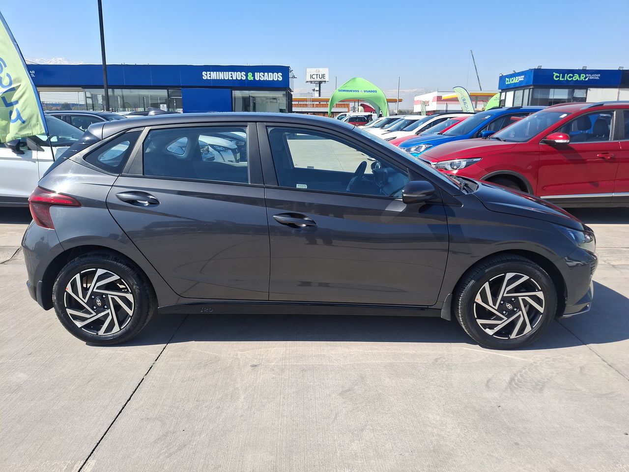 HYUNDAI - 8