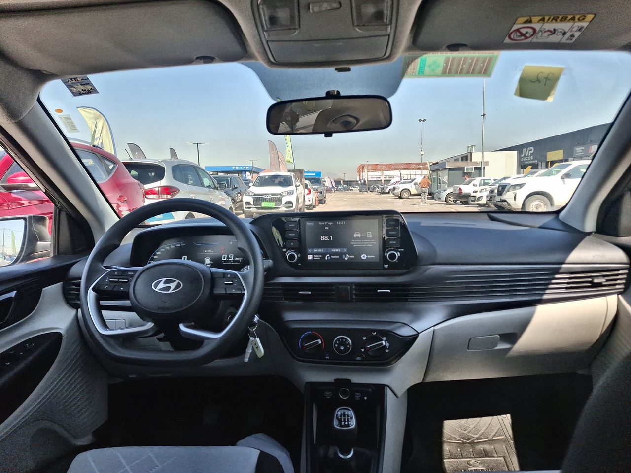 HYUNDAI - 9