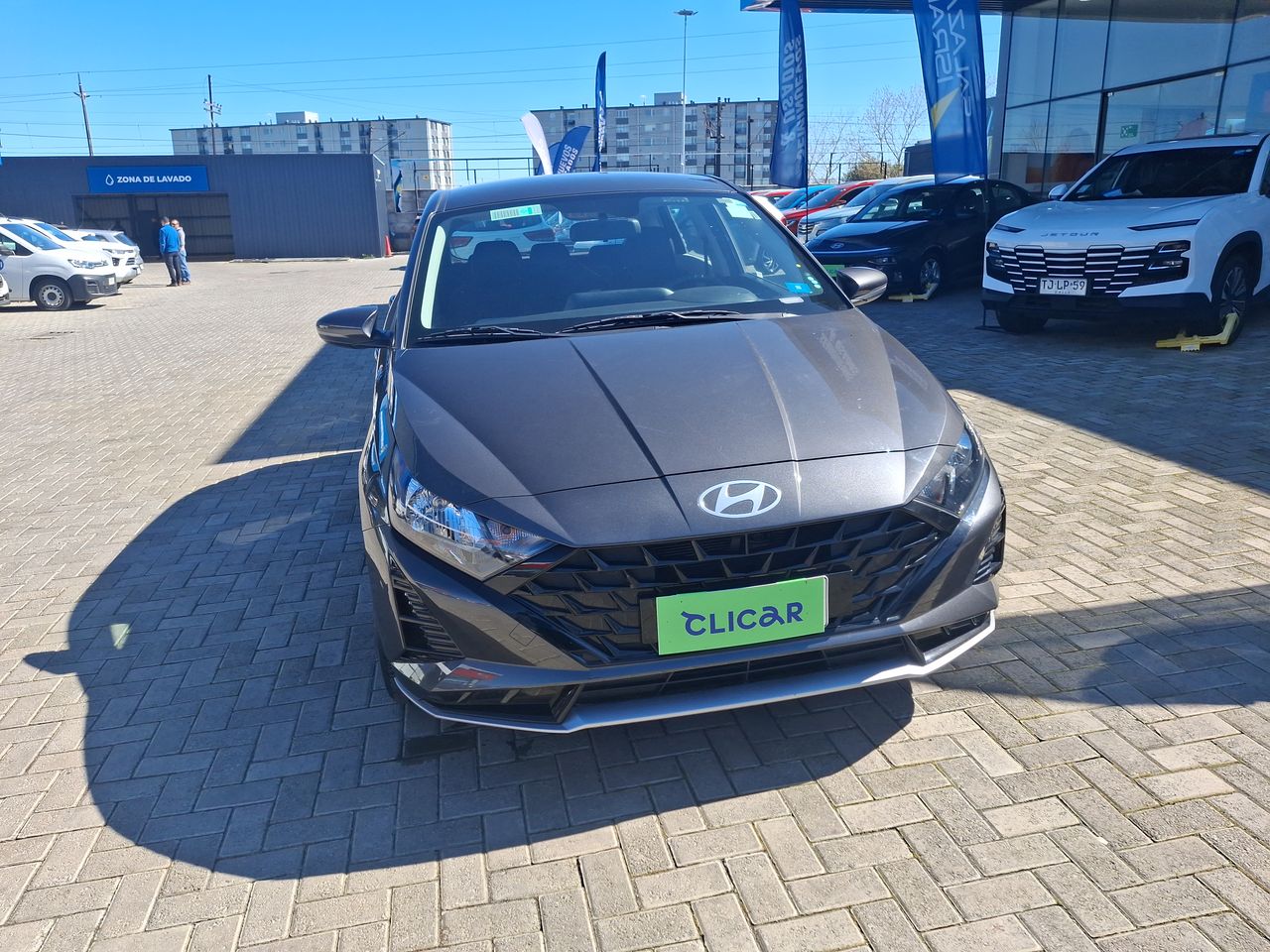 HYUNDAI - 2