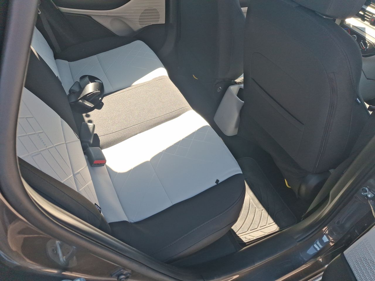 HYUNDAI - 13