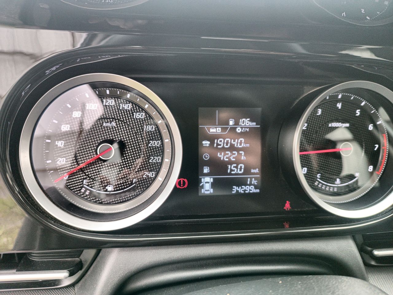 HYUNDAI - 27