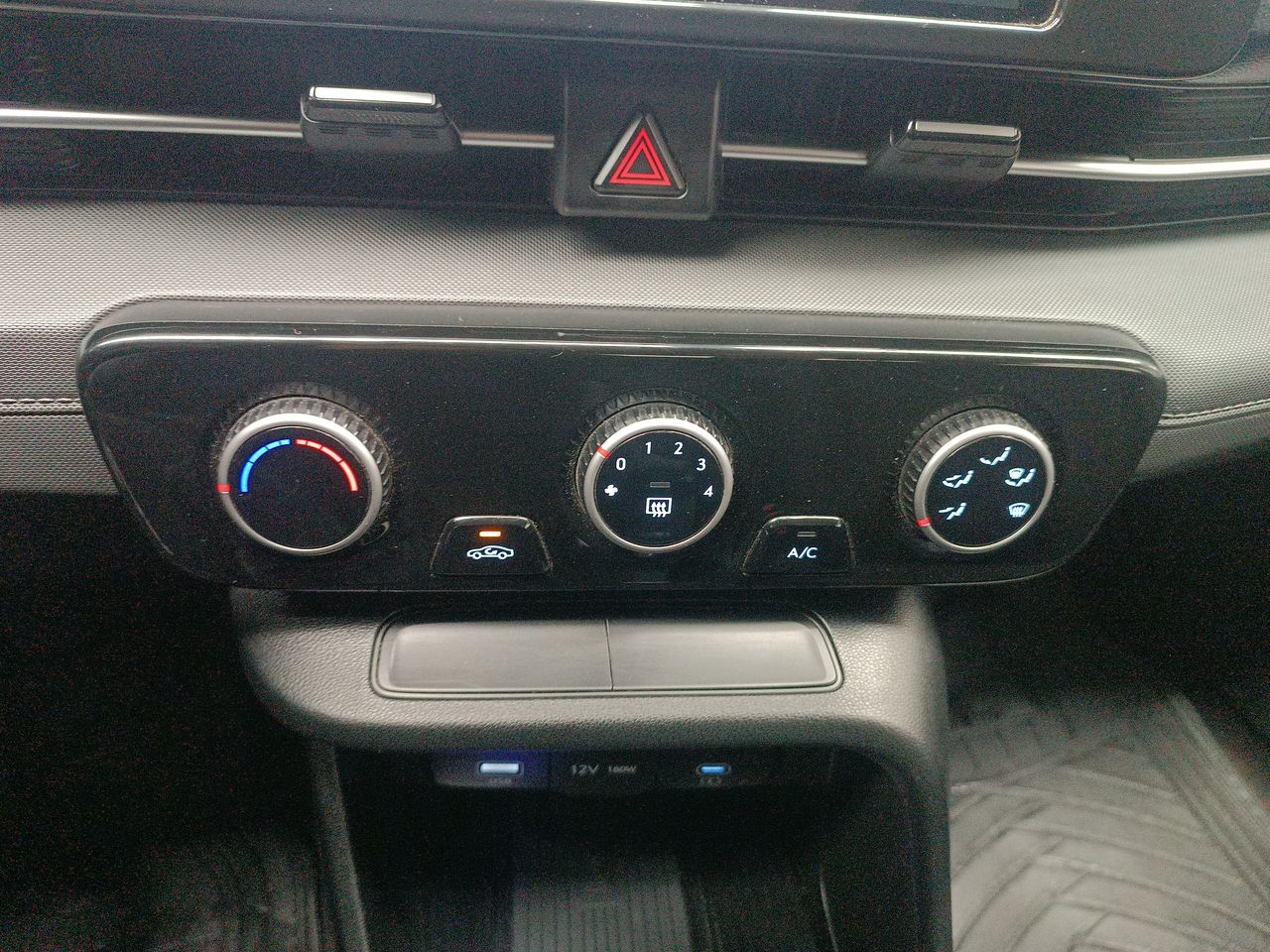 HYUNDAI - 30