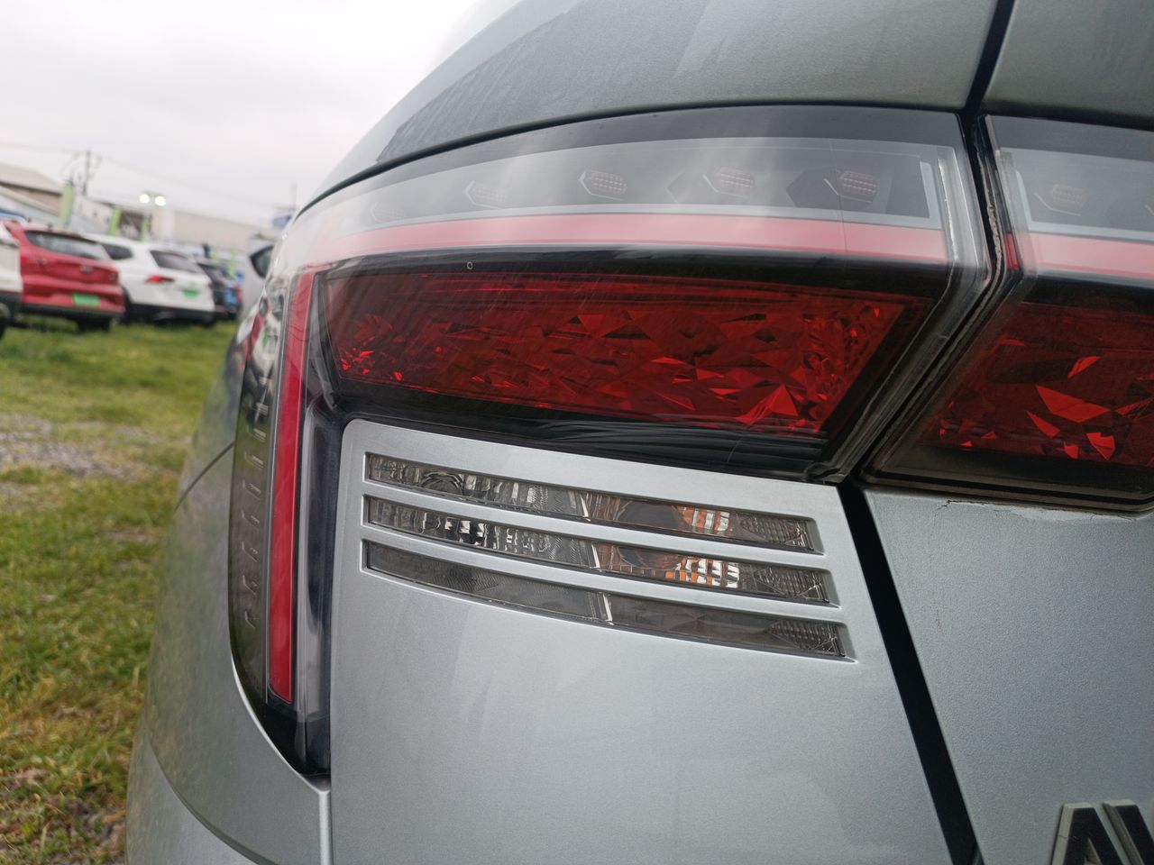 HYUNDAI - 21